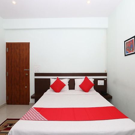 Hotel Golden Residency à Mysore Extérieur photo